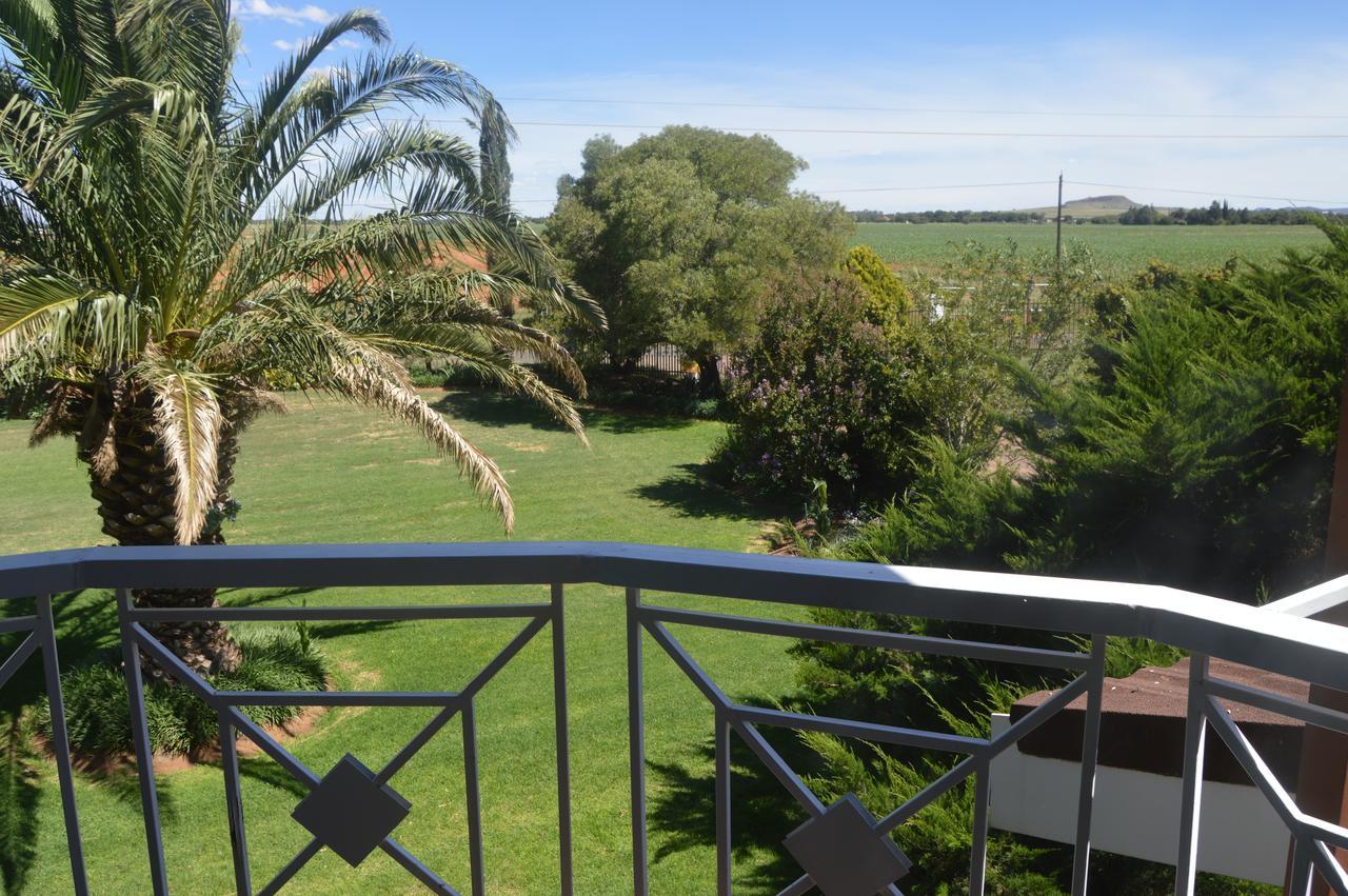 Krige Lodge B&B Bloemfontein Exterior photo
