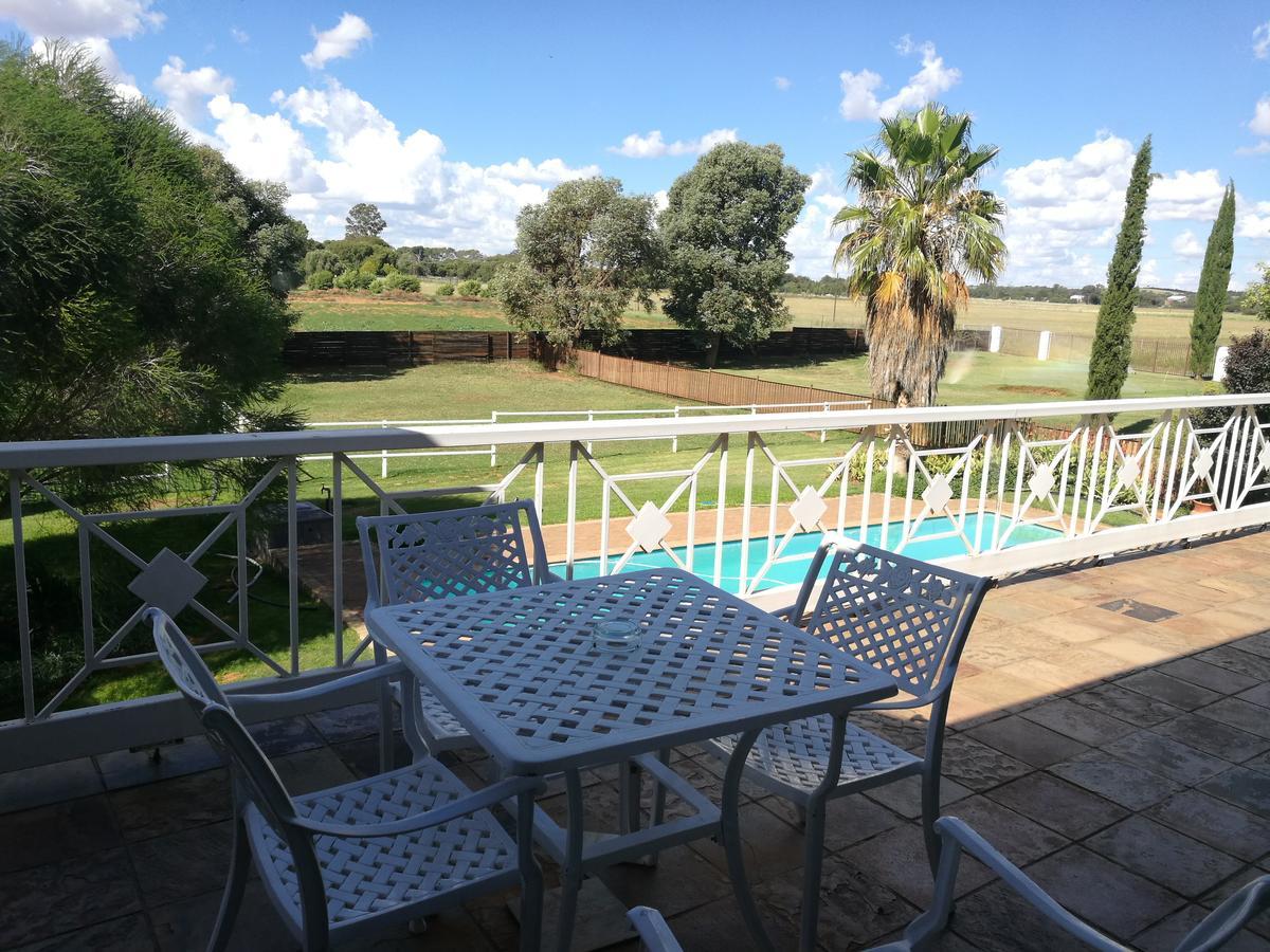 Krige Lodge B&B Bloemfontein Exterior photo