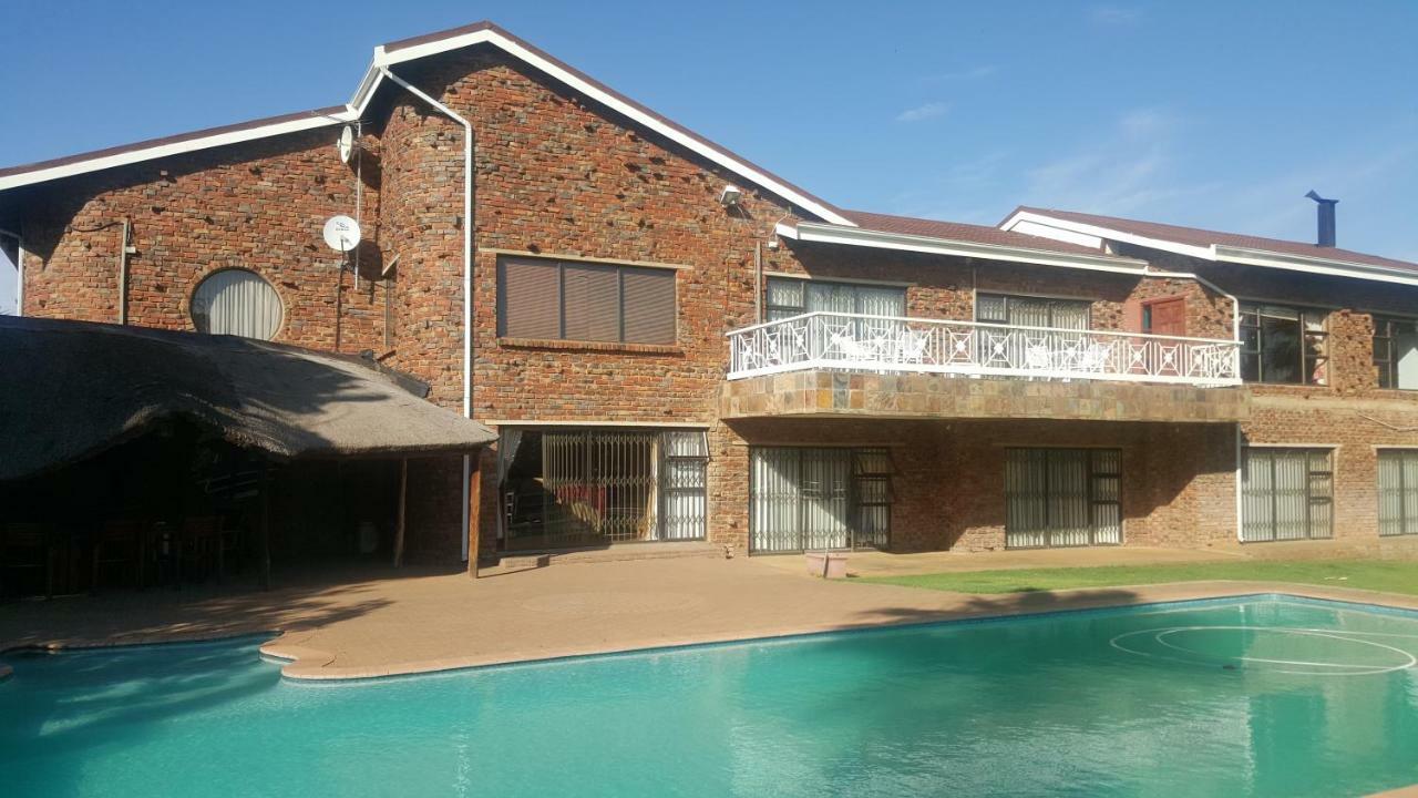 Krige Lodge B&B Bloemfontein Exterior photo